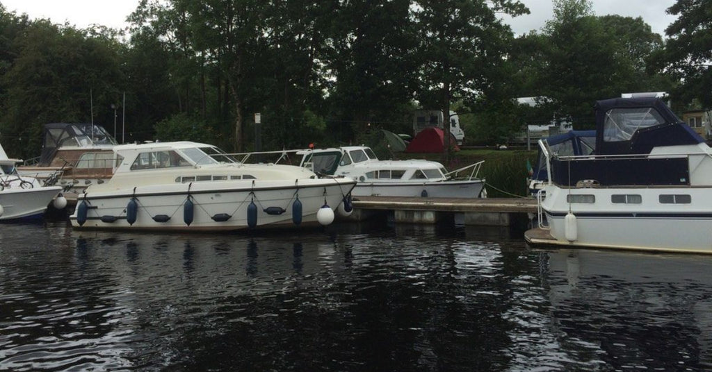 How to soft wash boats