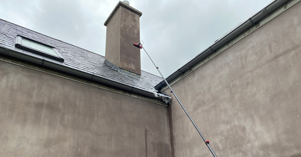 How to tell your customers about stains remaining after soft washing – and keep them as customers