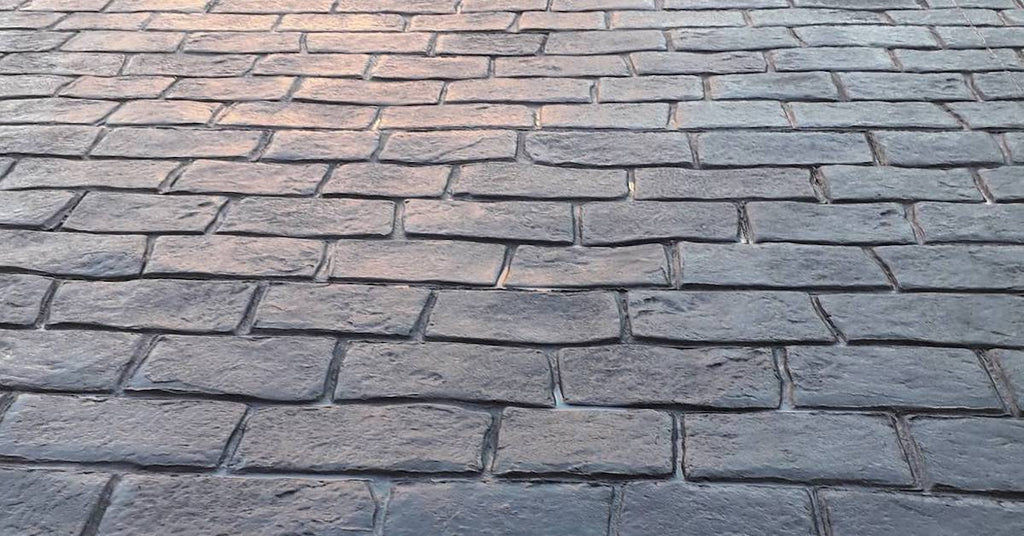 Pattern imprinted/stamped/textured concrete driveways – how to soft wash them?