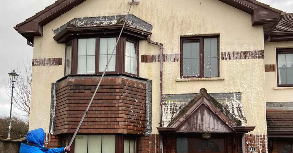 Soft washing painted sand & cement render with Benz Bio Cleanze (video)