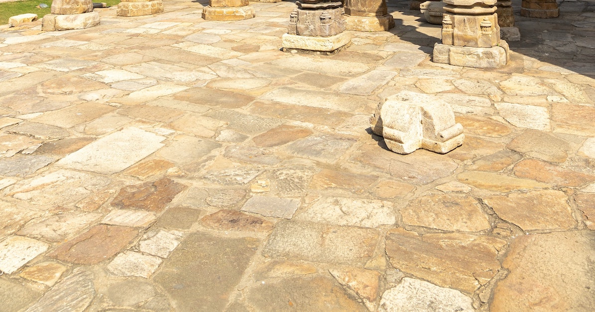 Best practices for soft wash cleaning sandstone