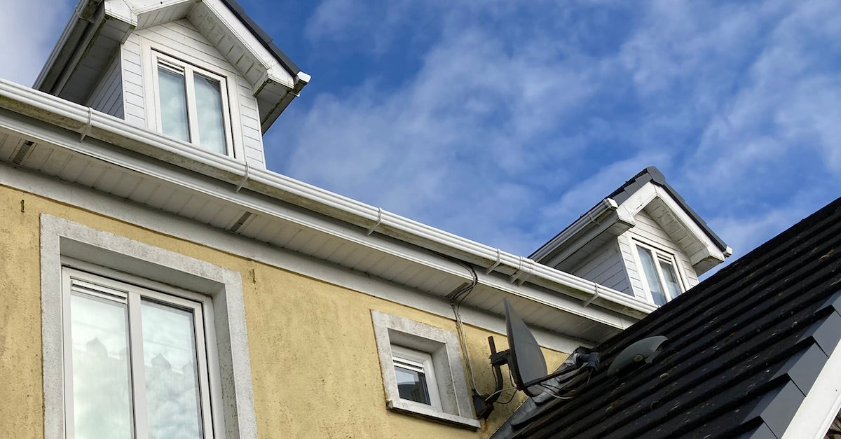 Cleaning gutters, facia & soffit – how to protect yourself from chemical spray when soft washing?