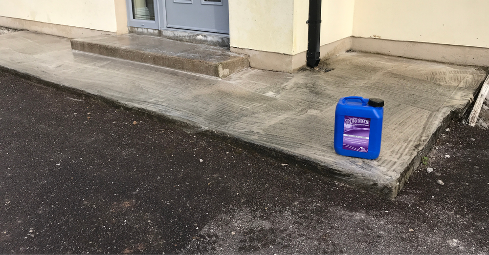 Quickly remove "black spots" & "white spots" from paths and patios