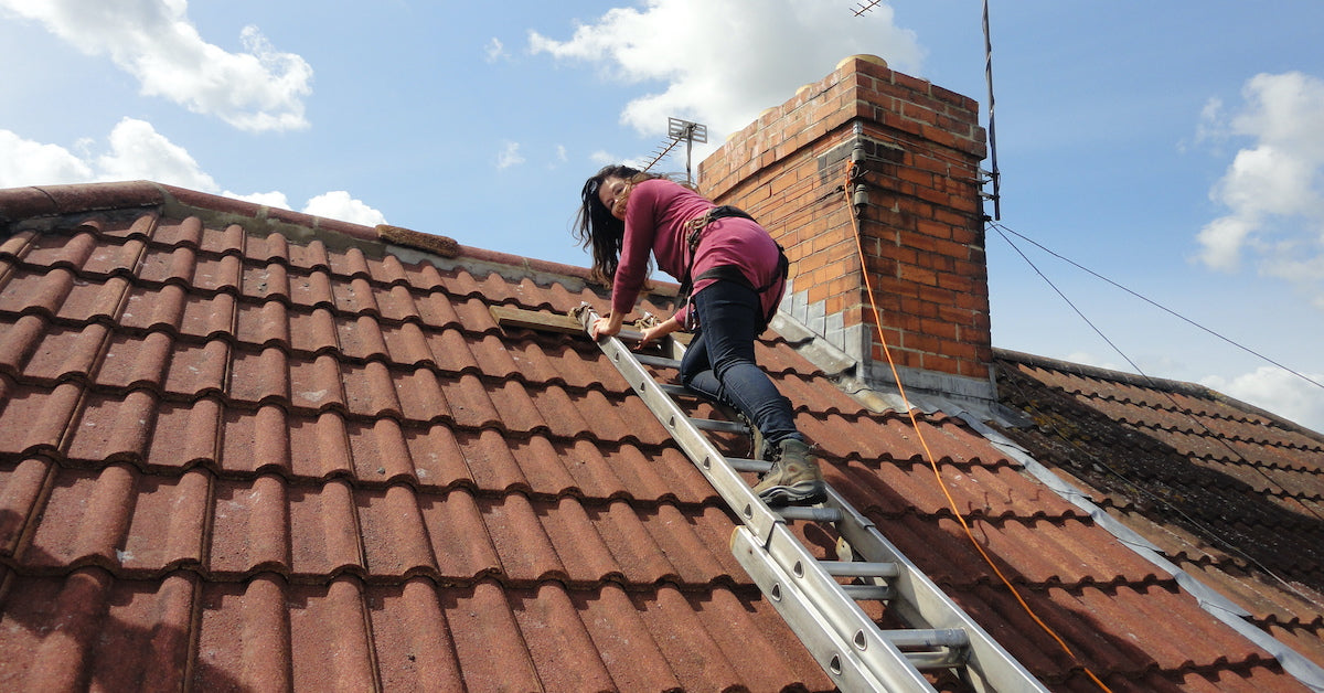 How to soft wash concrete roof tiles