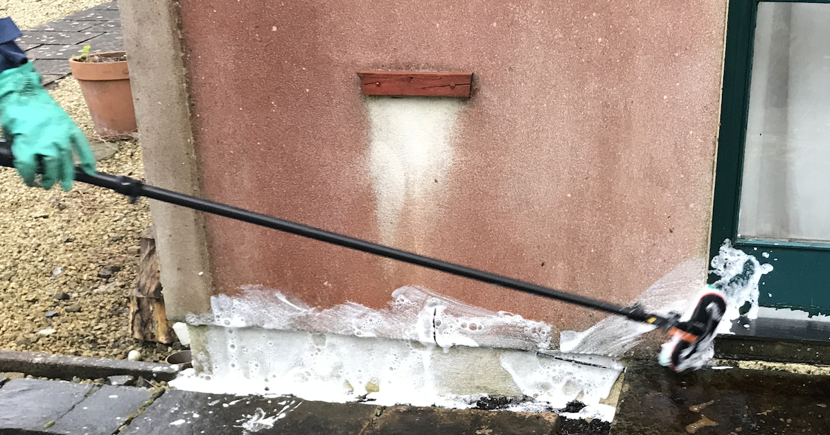 How to soft wash red algae if it turns pink, red, yellow or orange
