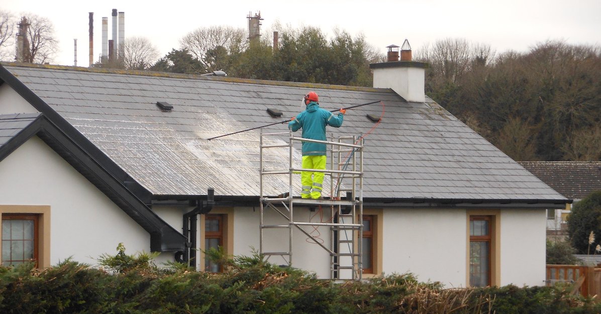 Soft washing an artifical slate roof with Benz Bio Cleanze