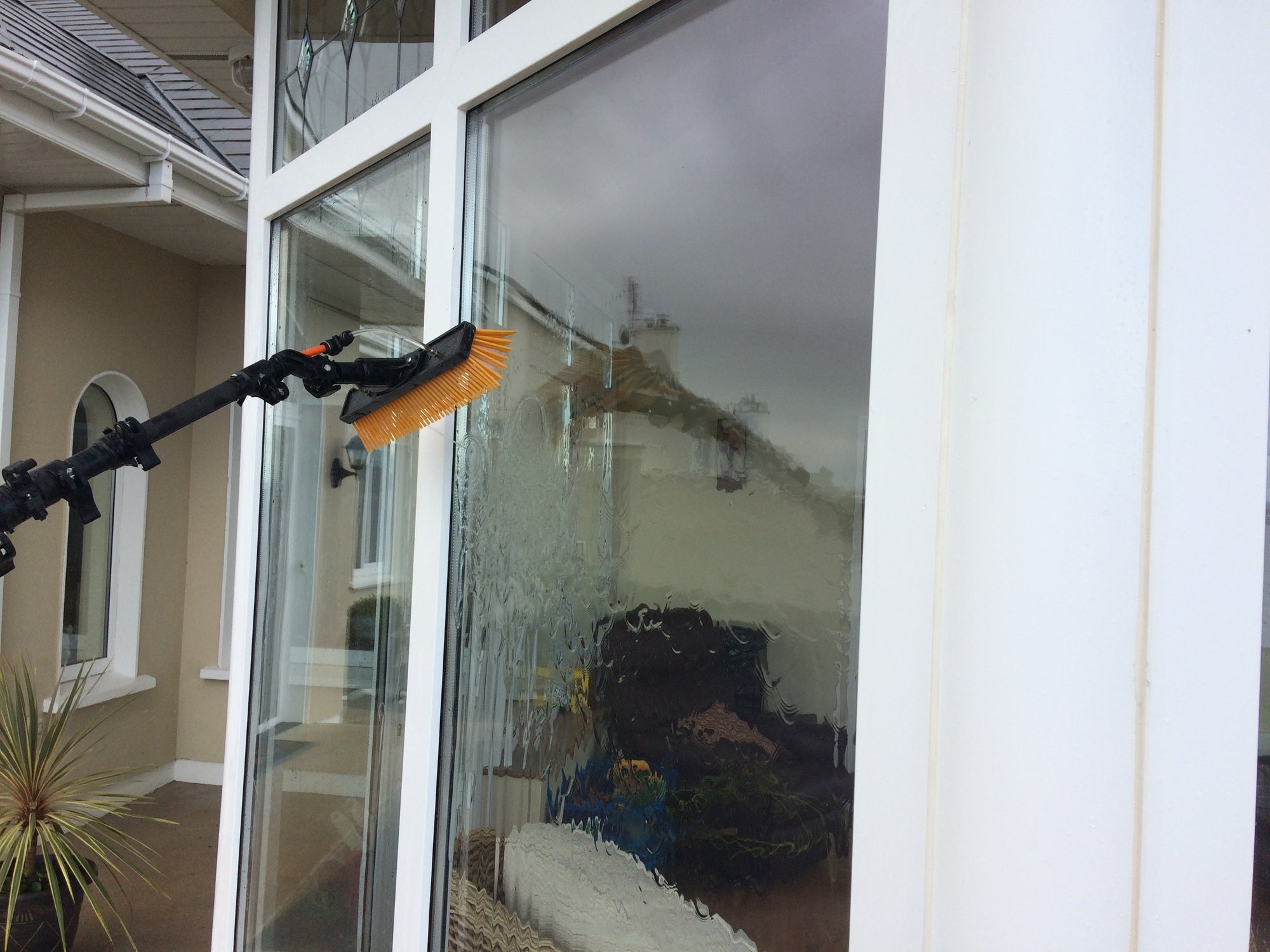 Benz Window Cleanze – Water Fed Pole (WFP) Window Cleaning Additive