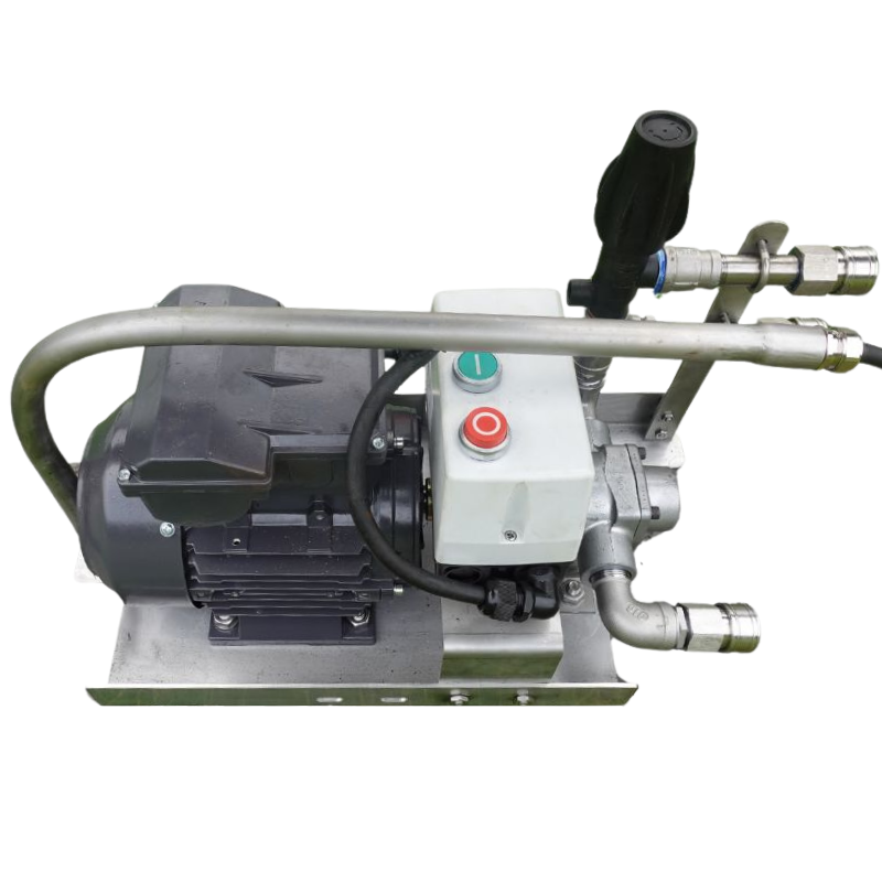 ZAPPLICATOR MAX FLO PUMP - Enhance your water flow and pressure for fast and efficient spraying, with the added benefit of rinsing capabilities.