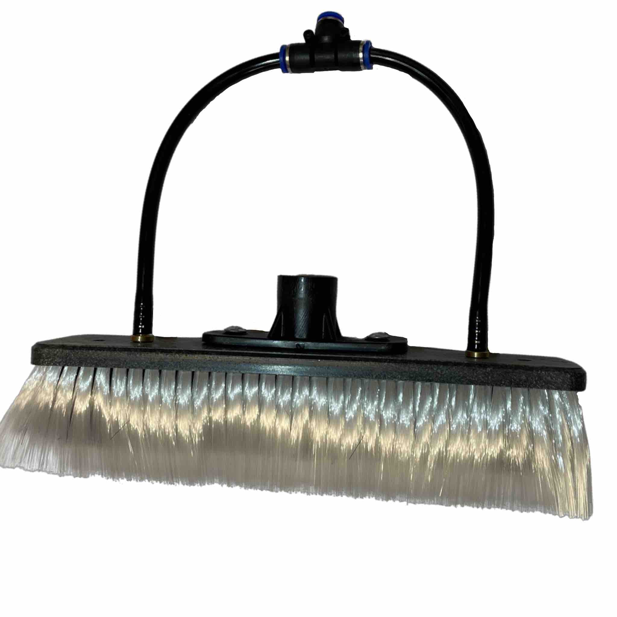 WINDOW CLEANING BRUSH Benz Softwash Ltd