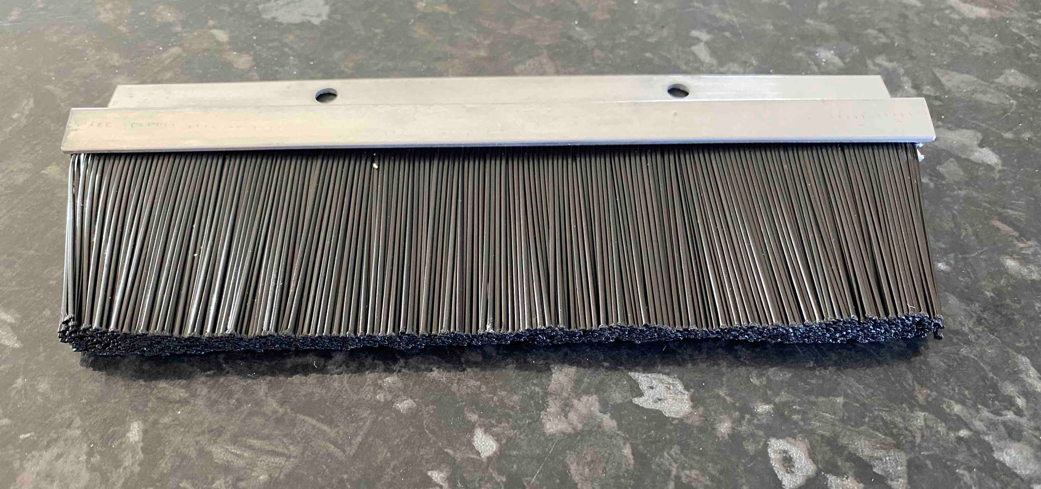 ROOF MOSS "FLEXI SCRAPERS" & WIRE BRUSHES Highest quality for rapid