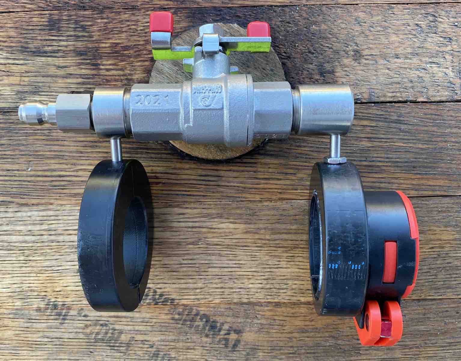 BENZ SLIDING WFP VALVE: Pole valve for applying softwash chemicals to roofs and render.