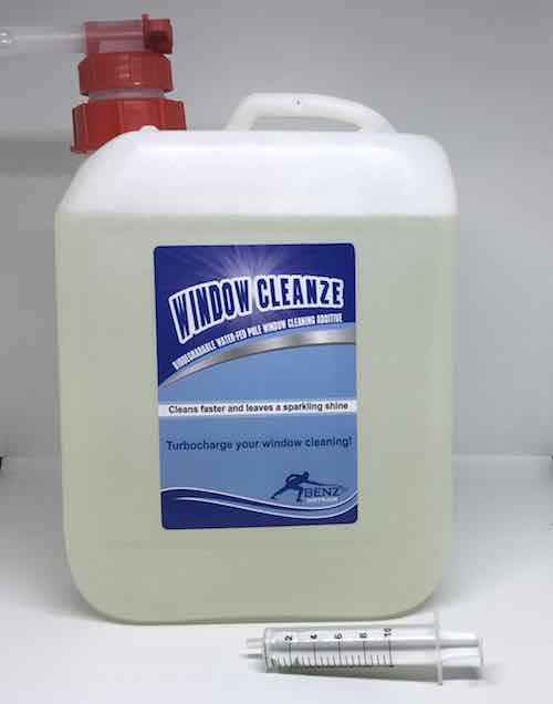 WINDOW CLEANZE – Window cleaning additive: Enhances the power of de-ionised pure water, when added to your water tank after DI resin.
